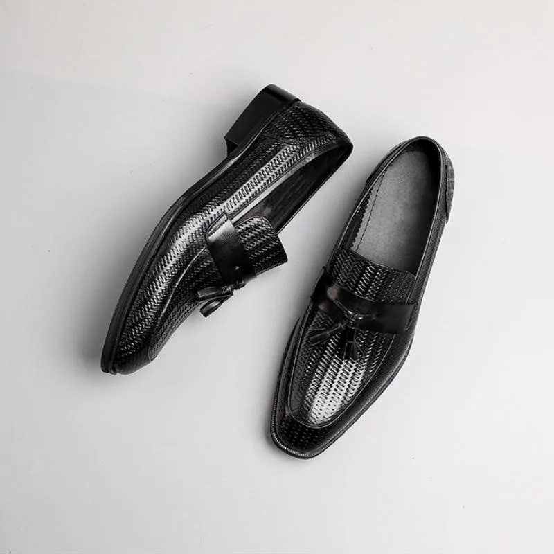 Fashion Loafers Business Dress Men Shoes England Trendy Quality Office Work Shoes Mens Embossed Leather Slip-On Tassel Shoes Man