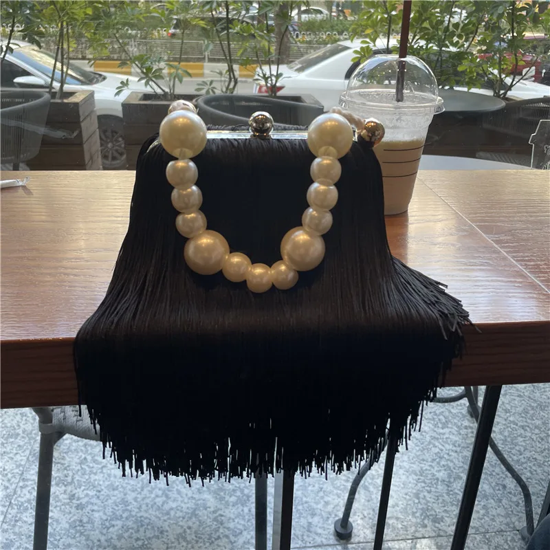 Top Metal Frame Shell Handbags Female Pearl strap Women Trend Shoulder Long Tassel Bags Ladies Daily Fringe Bags Hand Purse Bags