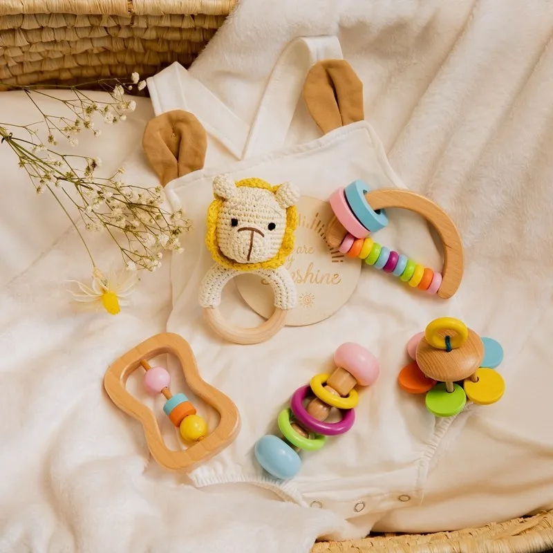 1Set Crochet Animal Rabbit Rattle Toy Soother Bracelet Wooden Teether Ring Baby Product Mobile Pram Crib Wooden Toy Newborn Gift