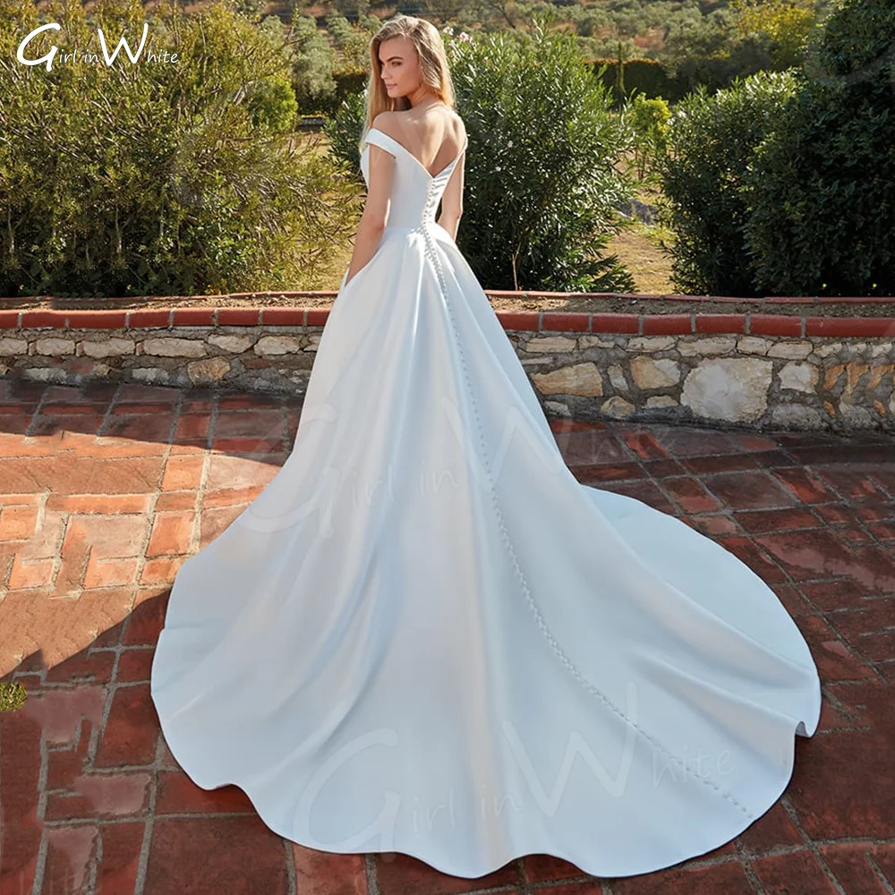 Plus Size Morden Chic Satin White Wedding Dresses Simple Cap Sleeve Bride Dresses Court Train Princess Vestido De Novia