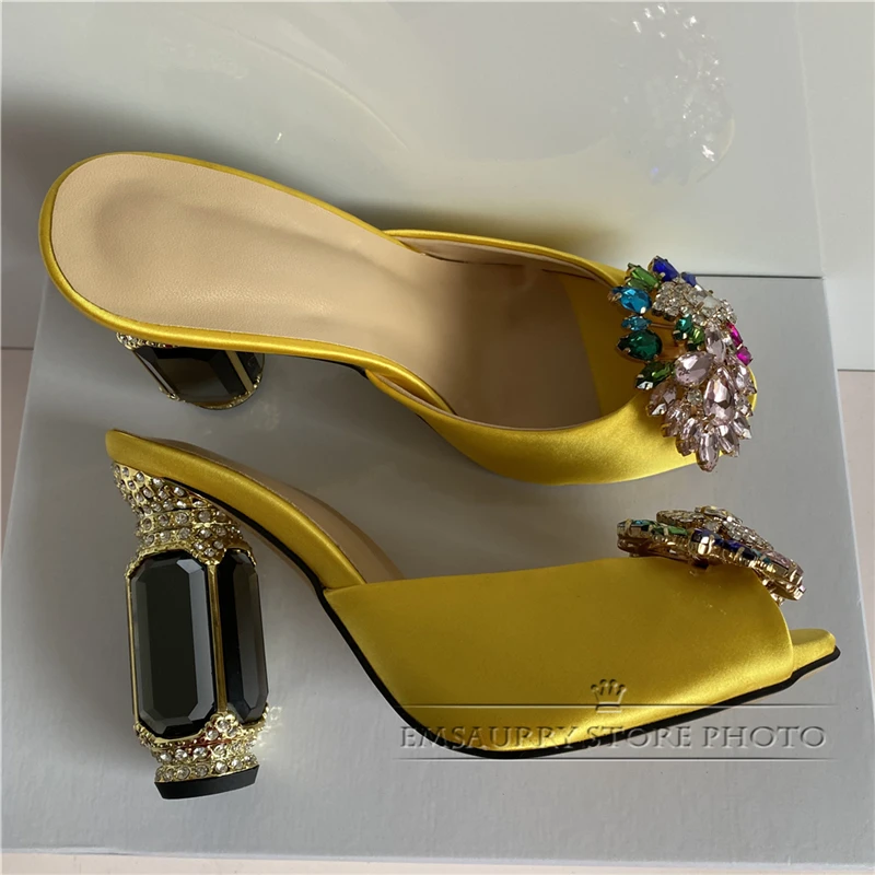 Sandali con tacco alto con diamanti ingioiellati donna Luxury Satin Crystal Flower scarpe con tacco strass donna Zapatos De Mujer