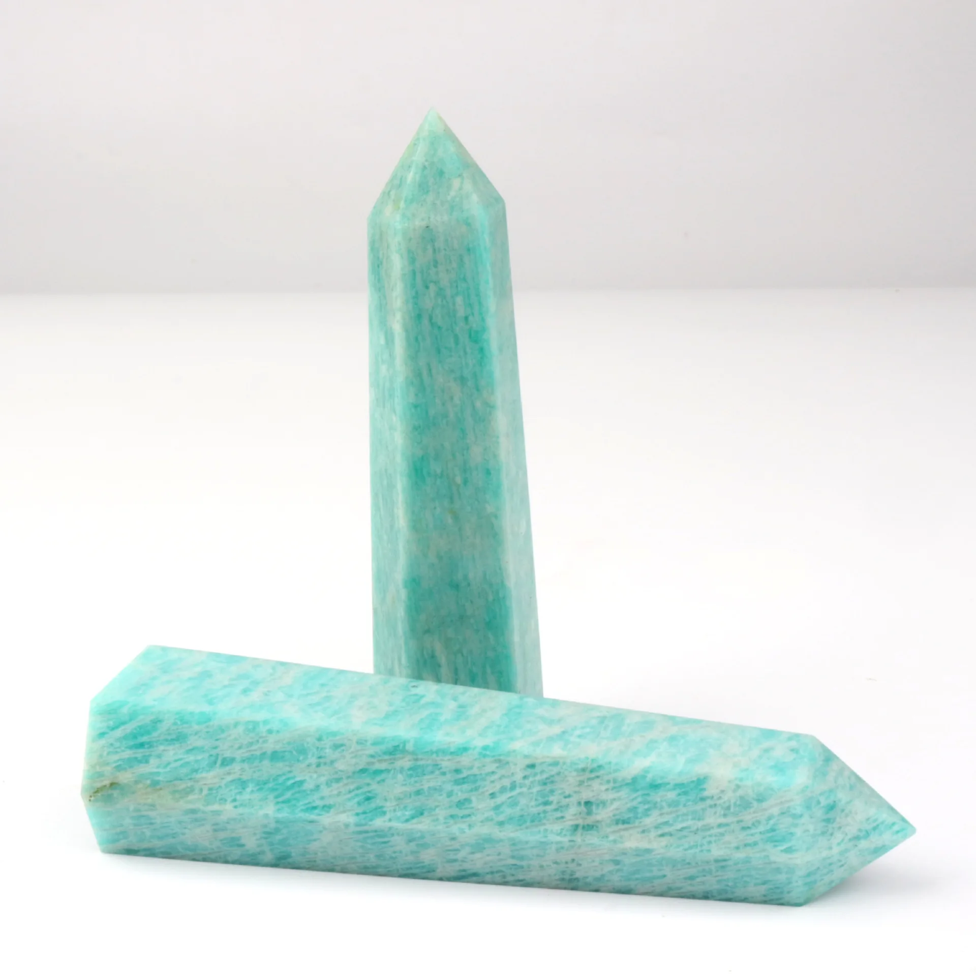 

1pcs Natural Crystal Point amazonite Healing Obelisk reseda Quartz Wand green Ornament for Home Decor Reiki Energy Stone Pyramid