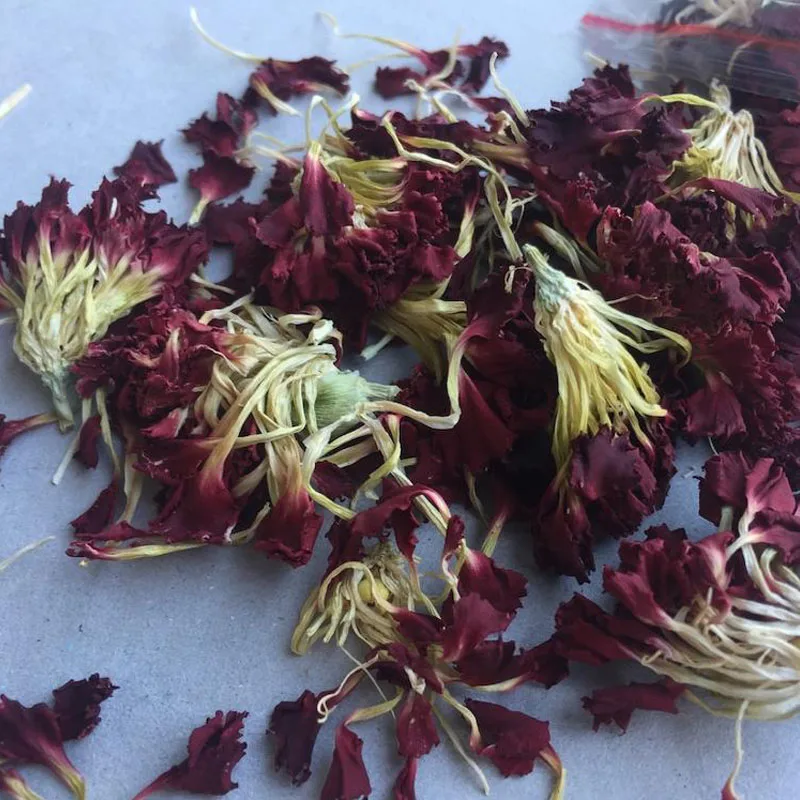 New arrived 100% natural Dried Yunnan carnation flower wedding and party decoration biodegradable flowers petal confetti