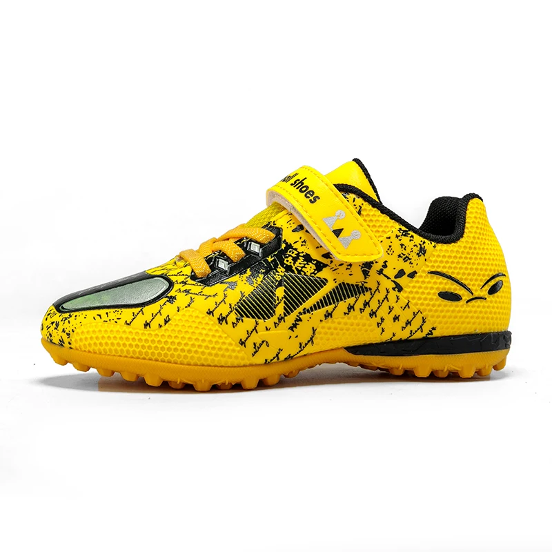 Size 28-39 Children Soccer Shoes Yellow Football Boots Boy Girl Trainers Sneakers Kids Soccer Cleats Training Futsal Sneakers