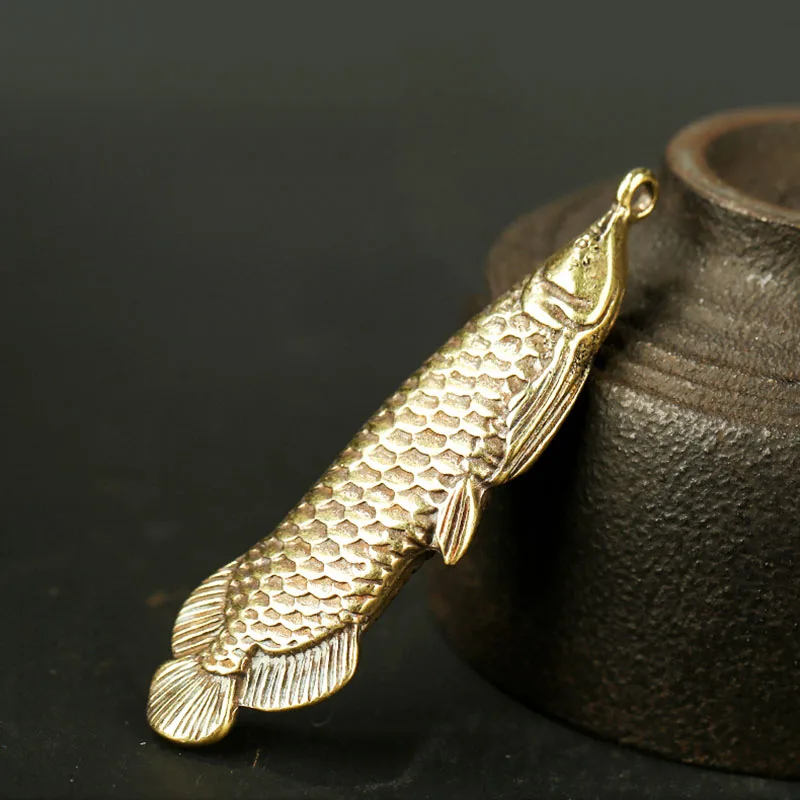 Pure Copper Retro Lucky Fish Pendant Hanging Jewelry Handmade Brass Fish Key Chains Charms Car Keychains Pendants for Necklace