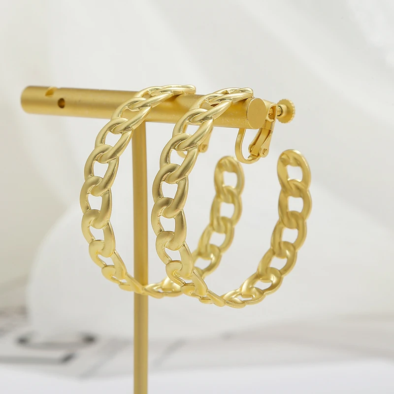 Retro Personal Big Matte Silver Gold Circle Clip on Hoop Earrings 2023 Women's Non Piercing Nightclub Party Jewelry Wholesale
