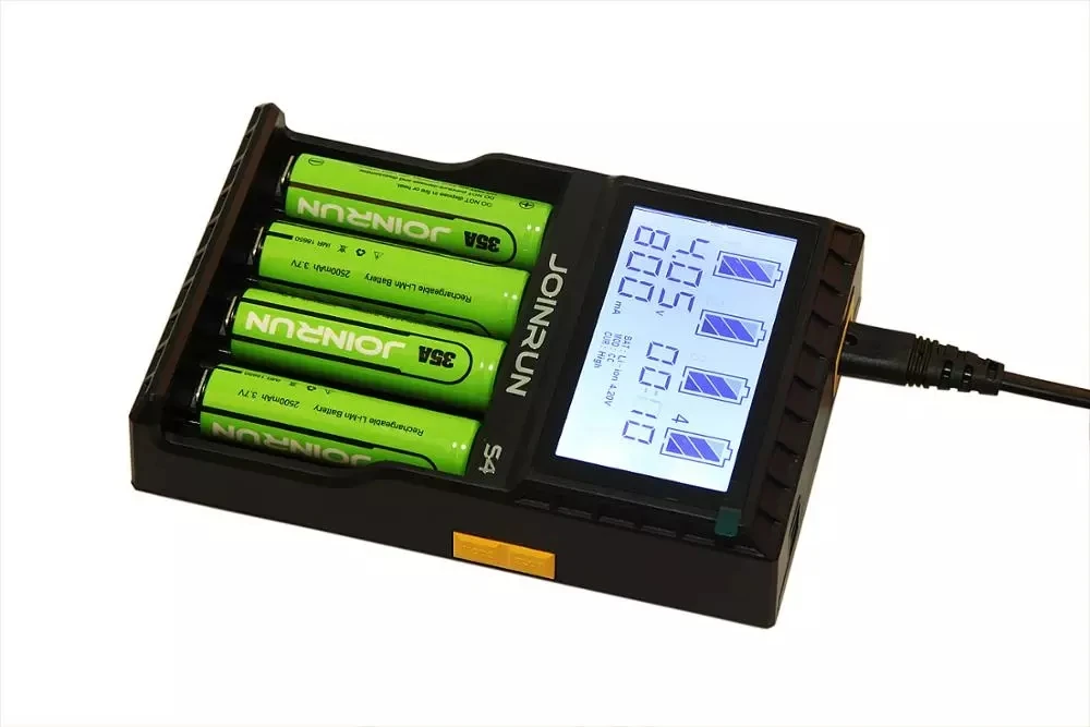 S4 LCD Battery Charger DC12V 2A Output 4.35 V 4.2 V 3.6 V charger for 18650 26650 17650 14650 12650 AA AAA  Li-ion NiMH Li-FePO4