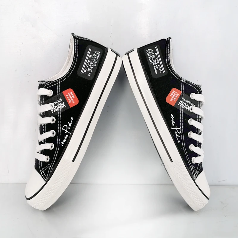 2021 New Fashion Classic Korean Flat Shoes Men's Comfortable Vulcanized Sports Shoes Black Casual Light Canvas Sports Shoes
