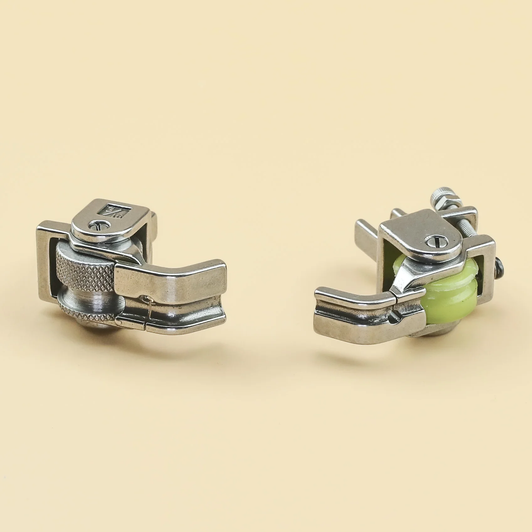 P69 Roller Presser Foot Left Right Hinged Piping Cording Feet 36069RH LH Sewing Accessories Fit Single Needle Lockstitch Machine