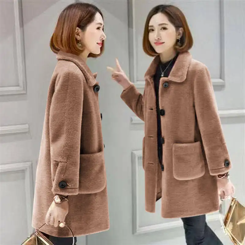 

Women lambs Wool Coat high quality winter Faux Shearling Furry fashion fur long Coat jacket outwear parka coat