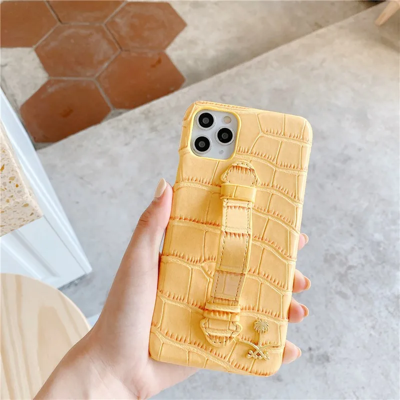 Luxury Animal Dermatoglyph Wristband Female For Iphone 15 14 13 12 11 Pro Xs Max X Xr Pu Leather Phone Cover Coque Fundas Capa