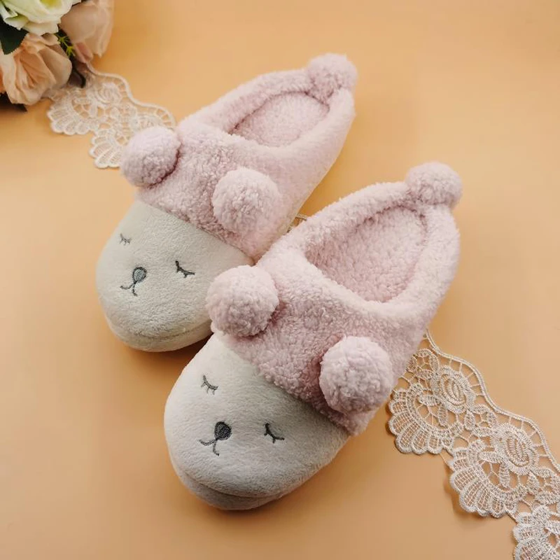 Japanese Ｗinter Ｃartoon Little Sheep Indoor Bag With Cotton Slippers Squinting Sheep Indoor Sandals Ball Lovers Warm Shoes