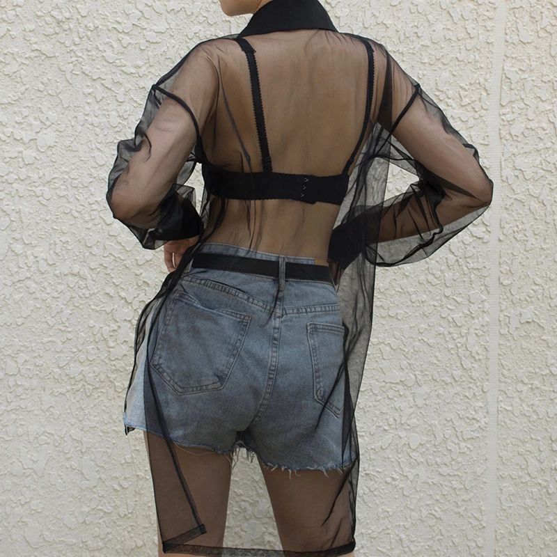 2023 Primavera e Verão Nova Malha Breasted Transparente Vestido Preto Sexy Terno Collar Mid-length Praia Blusa Dividir Irregular Top