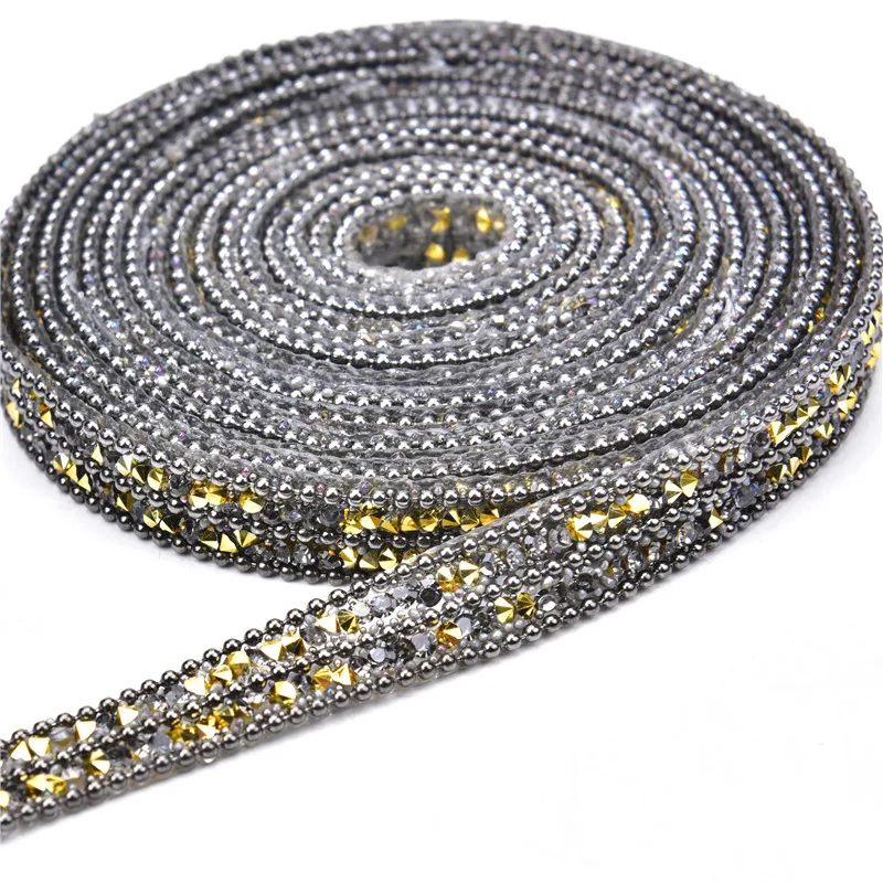 3 file di perline diamante catena Hotfix strass nastro rifila adesivo decorativo abito cintura Jeans bordo striscia adesiva fai da te per indumento