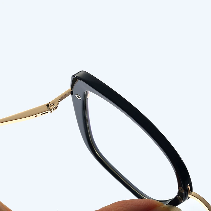 Cat Eye Photochromic Reading Glasses Women Metal Eyeglasses Frame Magnifier Eyewear with Diopter 0 +0.75 +1.25 +1.75 +2.0 +4.0
