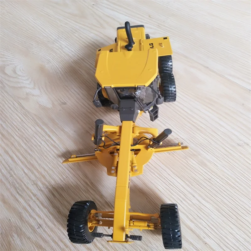 Collectible Alloy Model Gift 1:35 Scale SDLG G9190 Motor Grader Engineering Machinery Vehicles DieCast Toy Model for Decoration