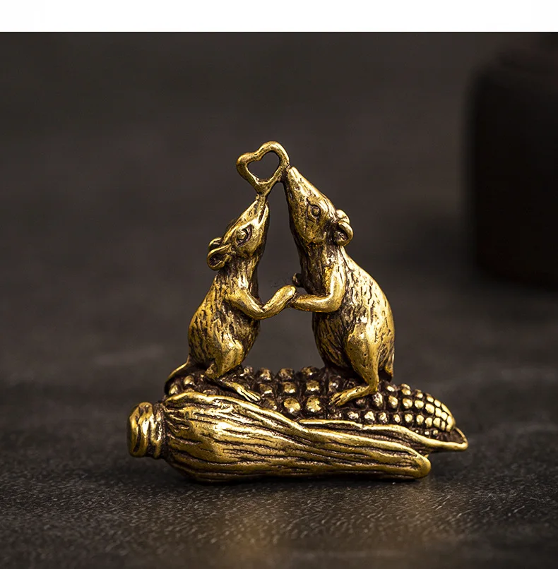 Retro Handmade Brass Love Mice on the Corn Creative DIY Miniature Keychain Ring Pendant Craft Ornament A3802