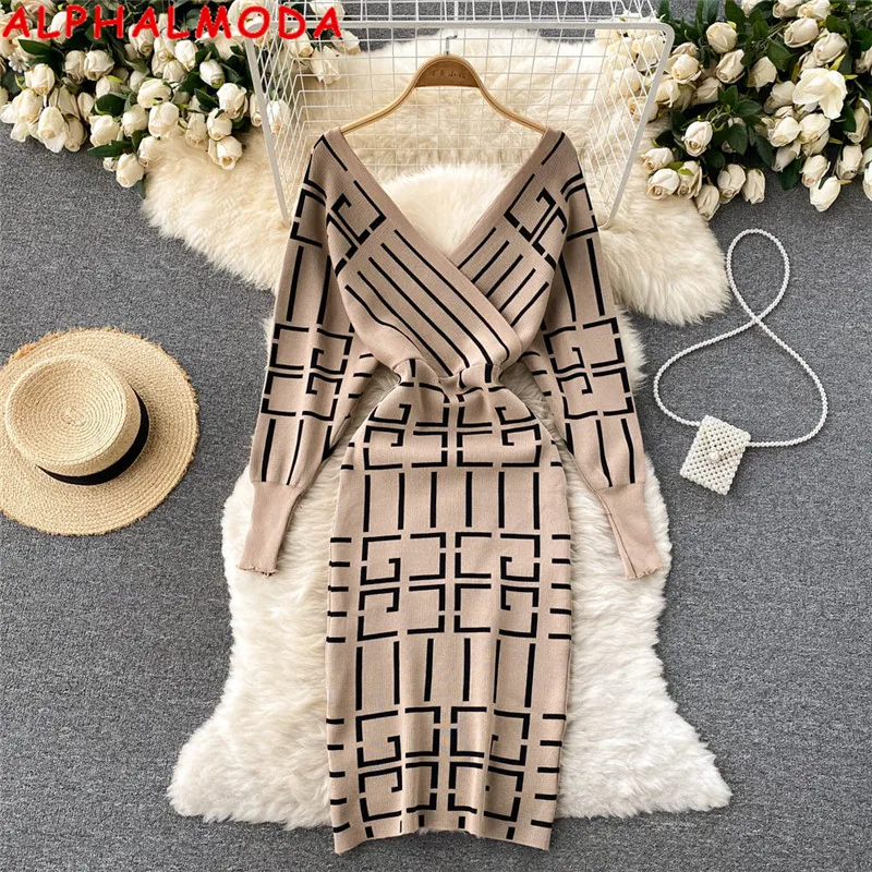 

ALPHALMODA French Style V-neck Knitted Dress for Women Autumn Winter 2021 New Slim Fit Wrapped Step Dress Outfit