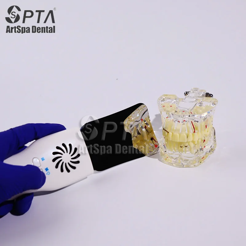 Enhance precision in dental procedures with the Dental Defogging Orthodontic Mirror LED set. Essential odontologia equipment