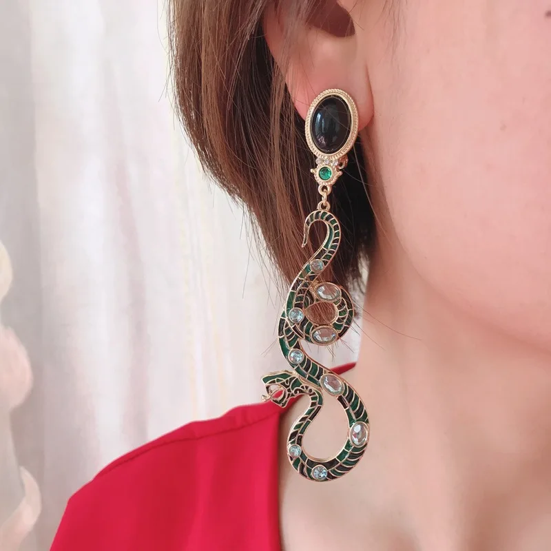 European and American fashion plated asymmetrical ear clip drop oil green black snake-shaped exaggerated earrings for women