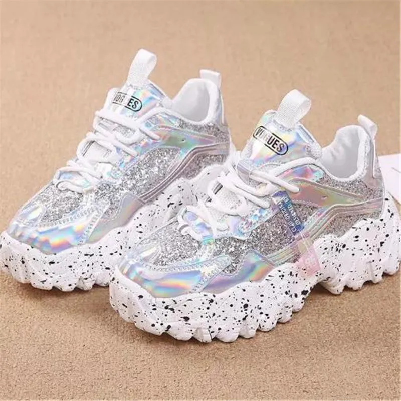 Moda kobiety buty tata Chunky Sneakers kobiety luksusowe wygodne błyszczące gruba podeszwa damskie platformy Wave Bottom trenerzy kobieta