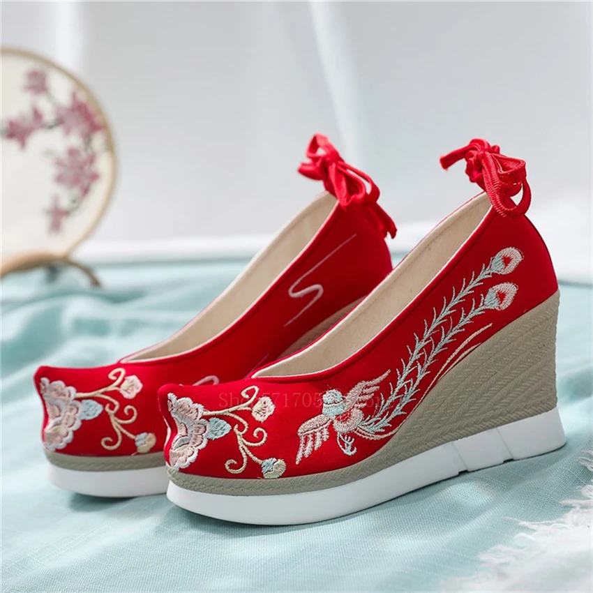 

9CM Chinese Traditional Folk Dance Wear Shoes Women Girl Fancy Floral Embroidery Wedge Heel Comfortable Hanfu Ladies Stage Shoes