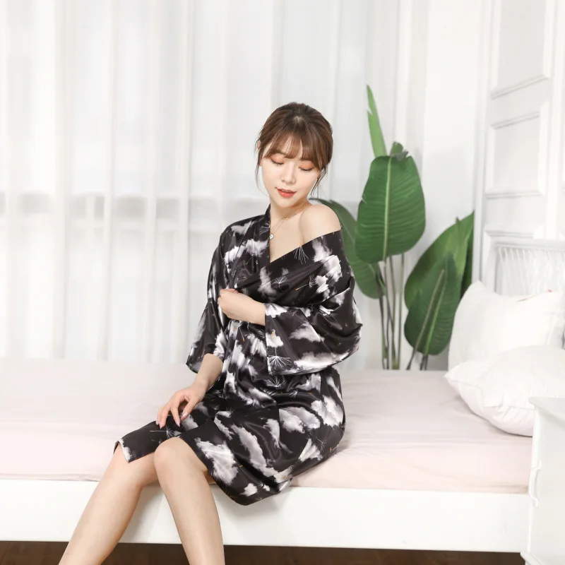 

Women Summer Lady Japanese Kimono Bath Gown Robe Morning Sexy Bathrobe Large Loose Female Wear Japanese Style Thin Dressing Gown