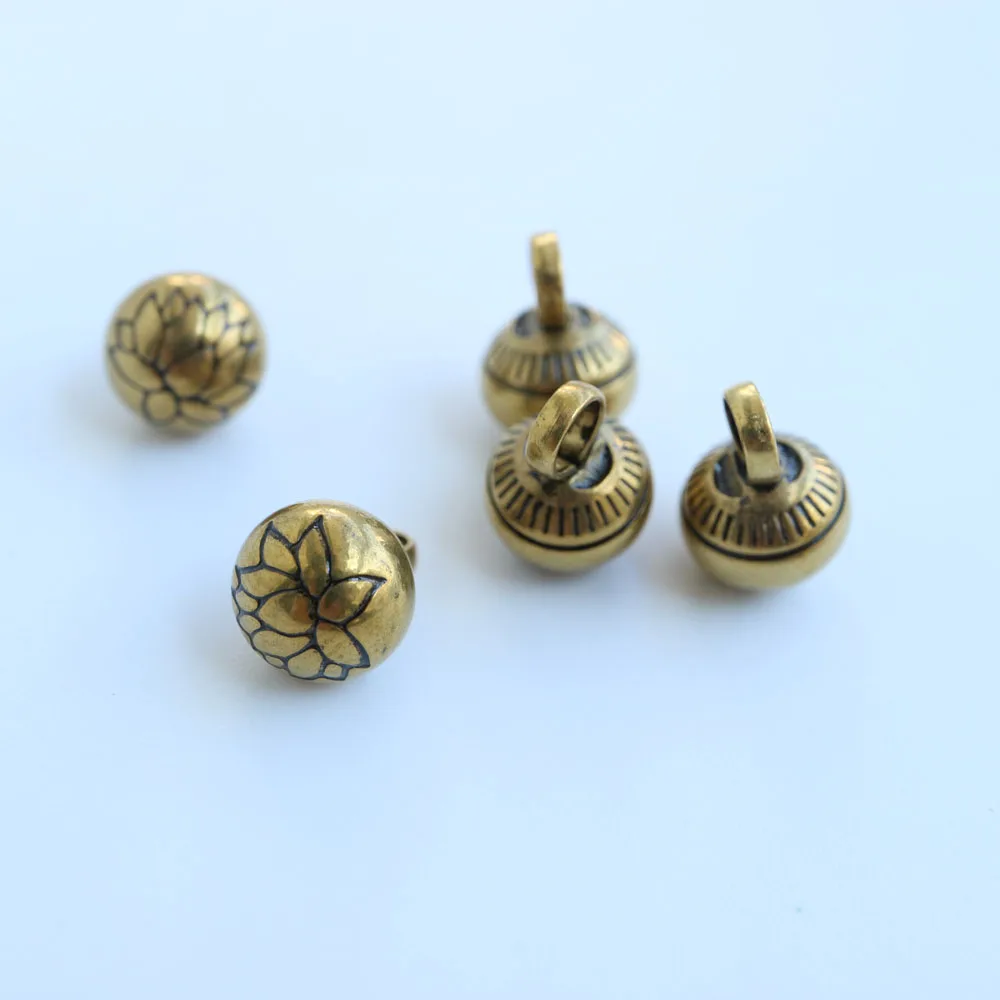 5 Stück/Set 8mm Geschnitzte Blumen-Messingknöpfe Hochwertige Aufnähbare Ösenknöpfe für Hemden, Mäntel, Jacken, Schnallen – Detail 5