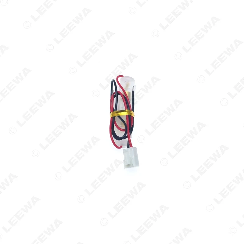 LEEWA Auto Car 1 to 8 Output Video Spliter Monitor Signal Part For DVD/LCD/TV Monitor Display 12V  #CA1322