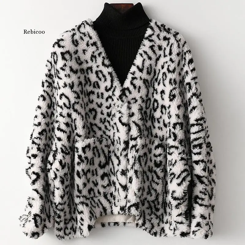 

Winter Large Leopard Print Wool Fur Loose Jacket Fall Thick Warm Outwear Pockets Plush V-Neck Short Outwear Fashion Sheep Coat