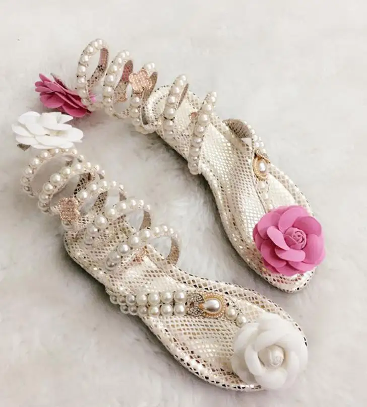 Woman Sandals Women Shoes Rhinestones Chains Thong Gladiator Flat Sandals Crystal Chaussure Pearl and diamond flats