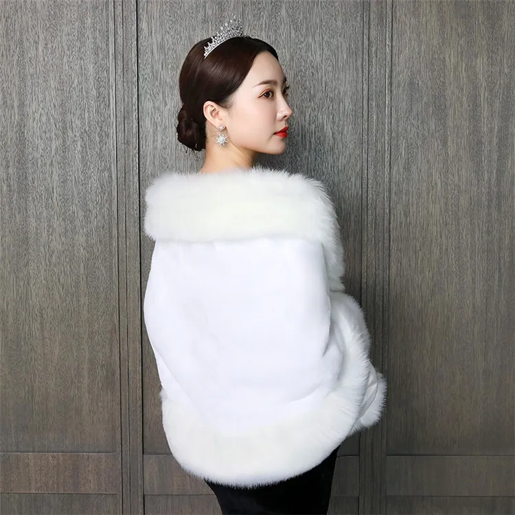 JaneVini Elegante Elfenbein Cape Mantel Braut Faux Fur Wrap Winter Warme Große Schal Jacke Plus Größe Bolero Frauen Hochzeit Zubehör