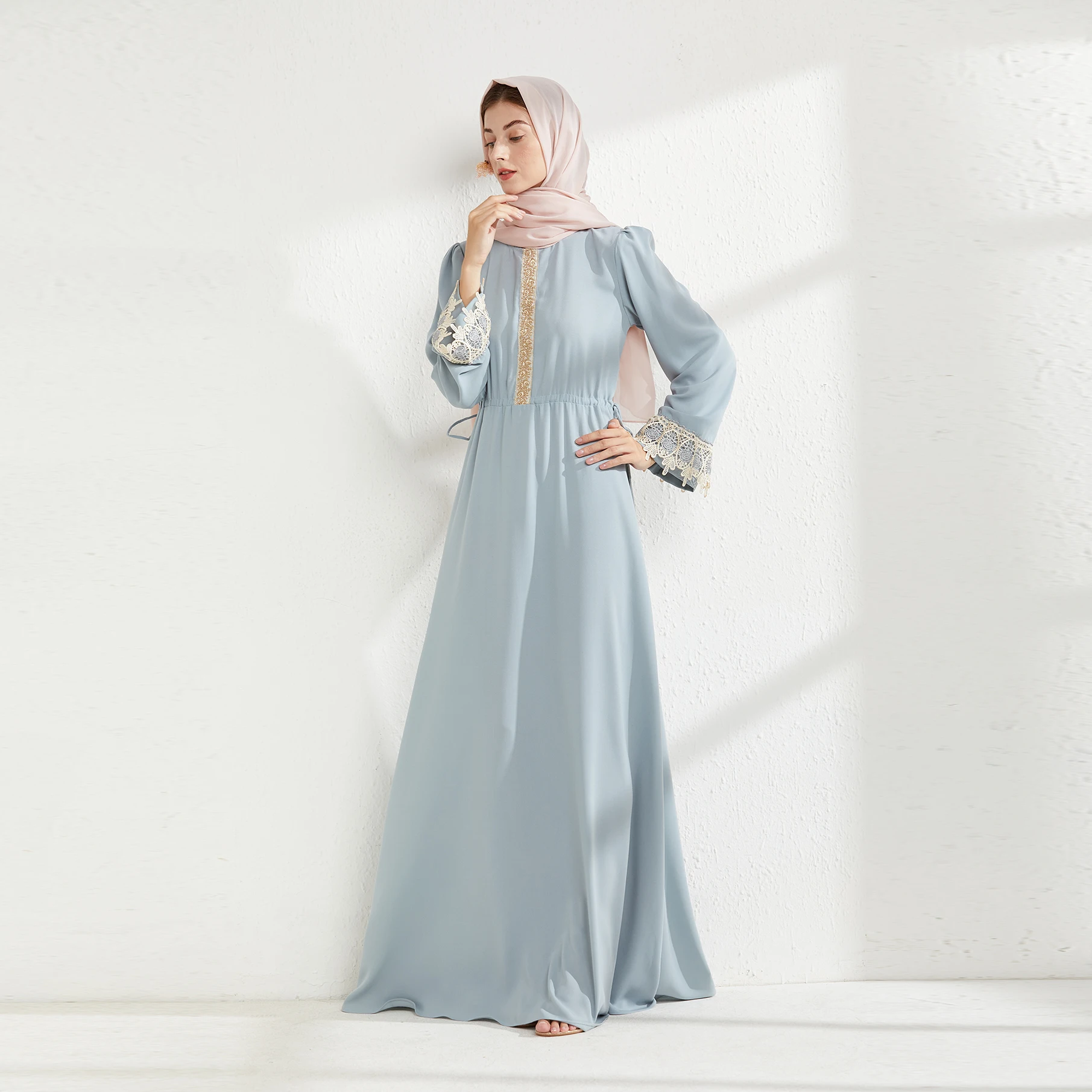 New Elegant Middle East Women Embroidered Muslim Chiffon Blue Long Dress