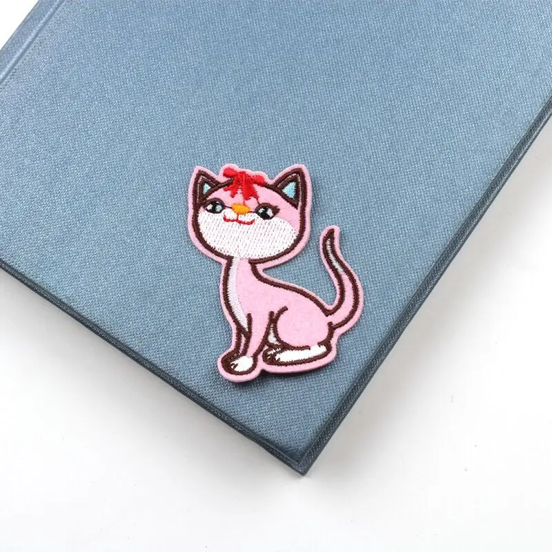 10pcs Cartoon Cat Patches Embroidered Iron On Animal Stickers Handmade Jeans Coats Pants Jackets Bags Sewing Appliques Badge