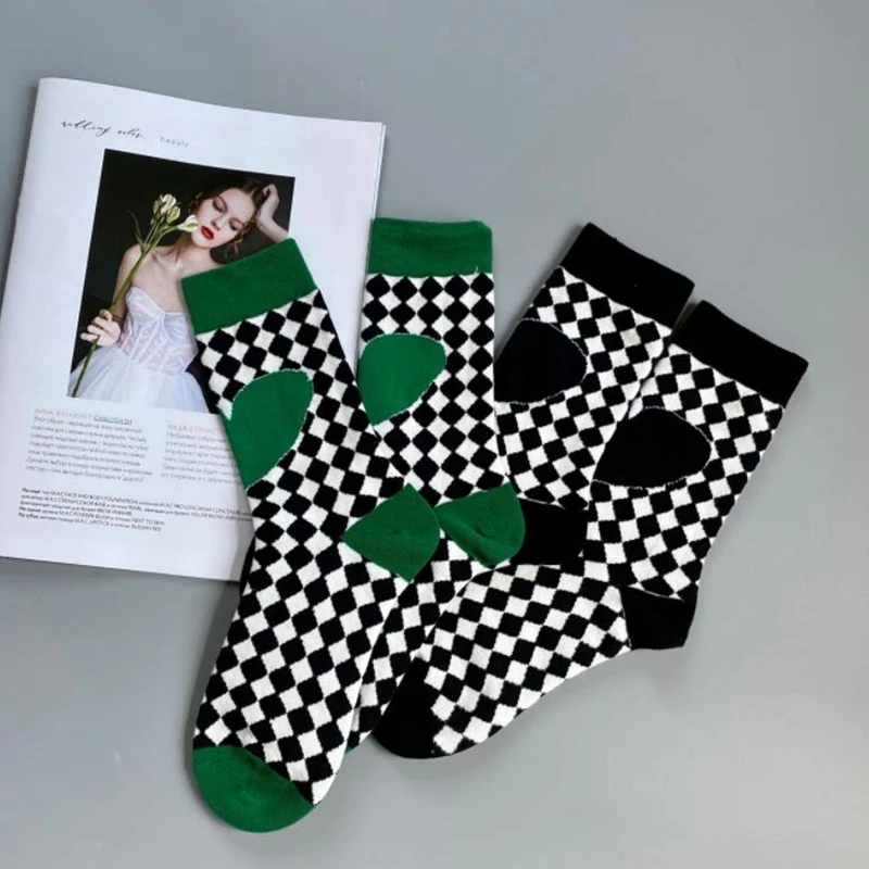 Hàn Quốc HarajukuTrend Nữ Checkerboard Tất Hình Học Vuông Love Tất Happy Hip Hop Cotton Nữ Dạo Phố Novely SoX