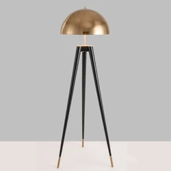 LED 110-240V Iron Floor Lamp Nordic Creative Personality Ttripod Bedroom Living Room Sofa Modern Minimalist House Office Light