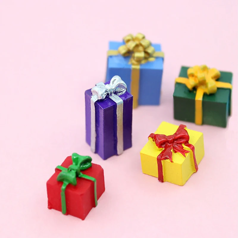 Minicasa de muñecas en miniatura, caja de regalo de Navidad a escala 1/12, accesorios de decoración, 5 unids/lote