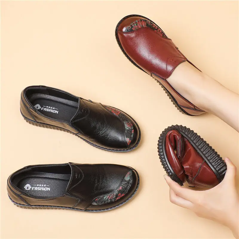 Vintage Genuine Leather Shoes Women Floral Print Ballet Flats Black Ladies Retro Loafers Elderly Flat Shoes Soft Wide Moccasins