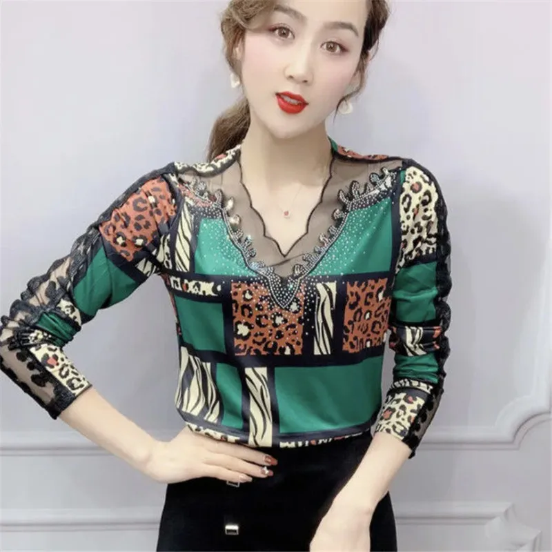 

Spring Summer Shirts Long Sleeve V-Neck Hollow Out Casual Blouses Women Lace Splice Loose Blusas Tops Temperament Fahsion MM0722