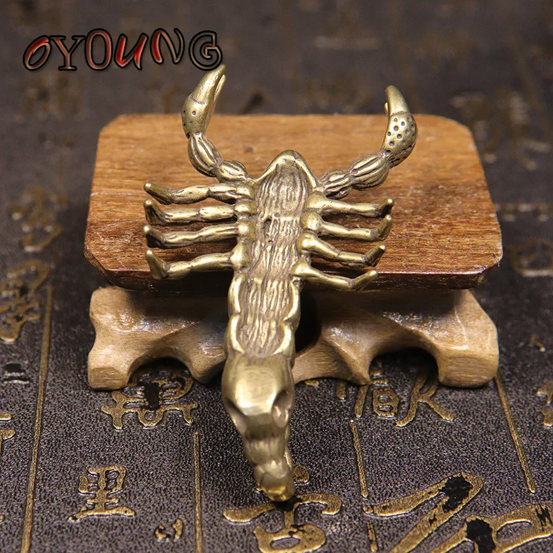 Solid Pure Copper Handmade Scorpion Figure Ornament Office Desk Tea Pet Decoration Jewelry Antique Brass Animal Miniatures Decor