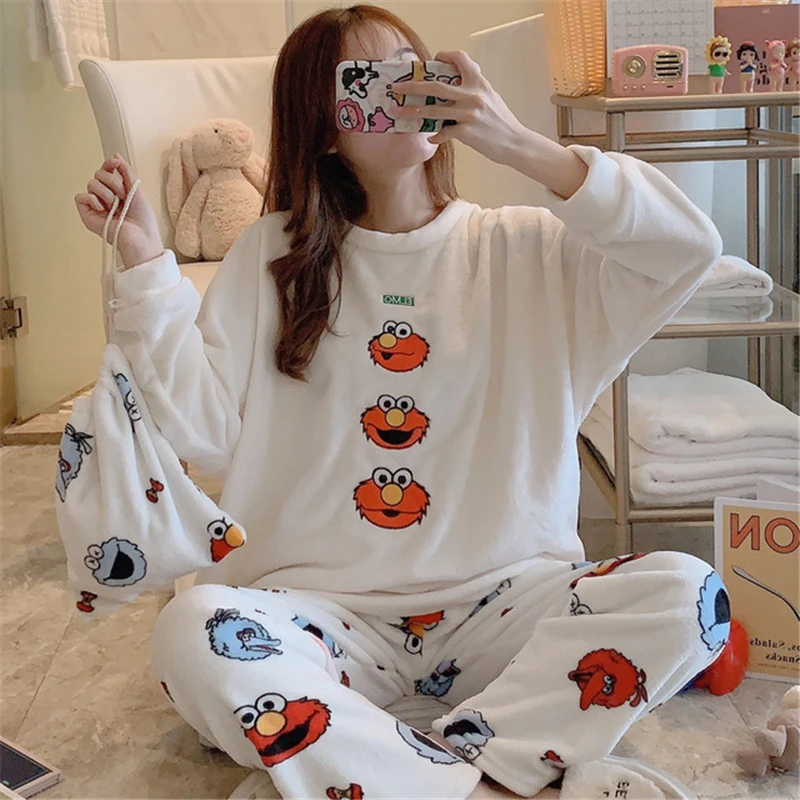 Autumn/winter night gown hot selling cartoon pajamas women's sleepwear flannel thick loose home service two-piece fashion 2020