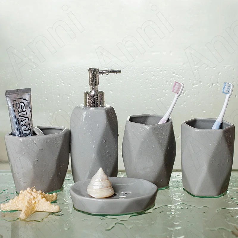 

European Ceramic Bathroom Accessories Creativity Simplicity Hotel Mouth Cup Sets Home Desktop Modern Five-piece Bathroom Set