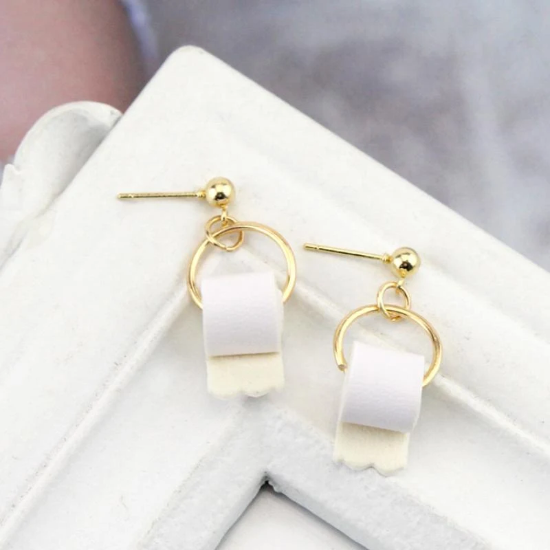 2023 Trendy Creative Toilet Roll Paper Earrings Fashion Jewelry Female Funny Earrings Towel Paper Earrings Fashion Jewelry