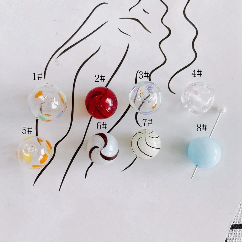ジュエリー作り用の穴のある色とりどりの丸いガラスビーズ