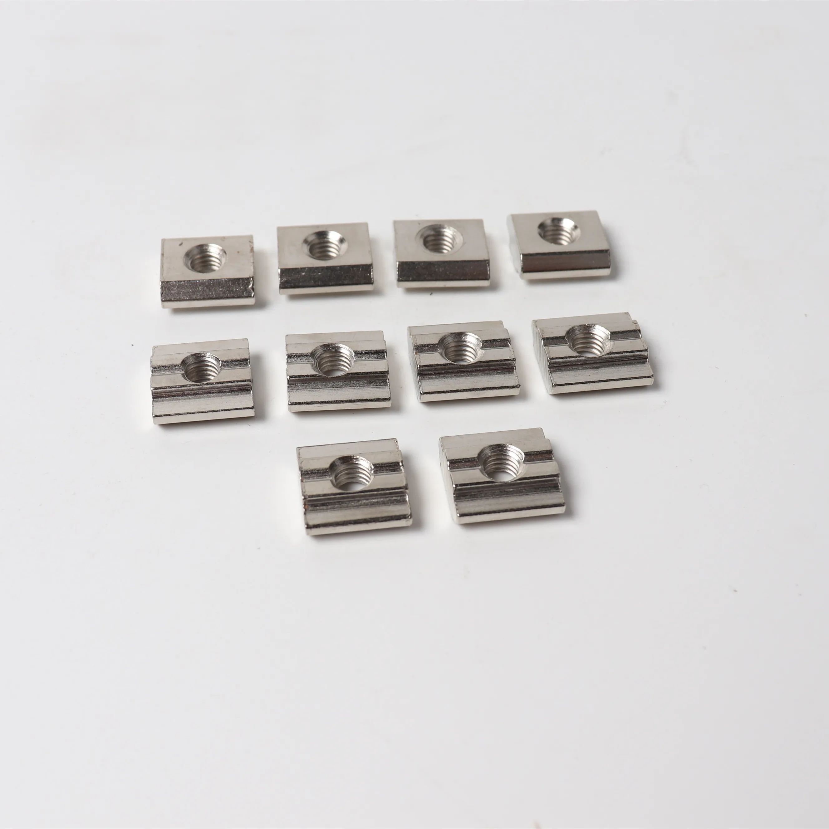 

100pcs 3030 extrusions Pre-Assembly Insertion Nuts M5/M6 for Prusa i3 mk2s/mk3 upgrade Haribo/Zaribo 3d printer