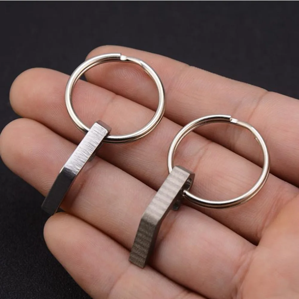 

300pcs Bottle Opener Keychain Camping Equipment Device Outdoor Tools Camping Equipment Mini Stainless Steel for Outdoor Tool