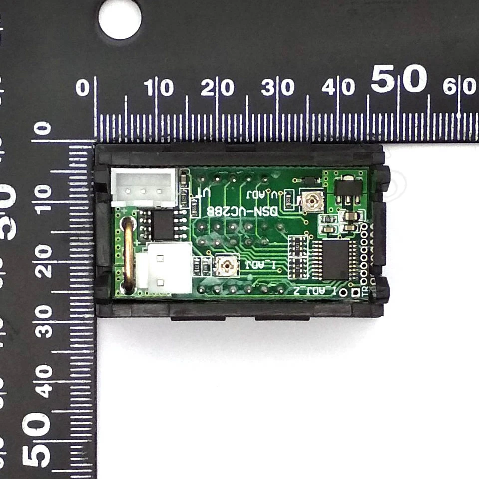 DC 0-100V 10A มิเตอร์โวลต์มิเตอร์แบบดิจิตอลจอแสดงผลแบบ Dual เครื่องตรวจจับแรงดันไฟฟ้า Current Meter Panel Amp Volt Gauge 0.28 "LED สีแดงสีฟ้า
