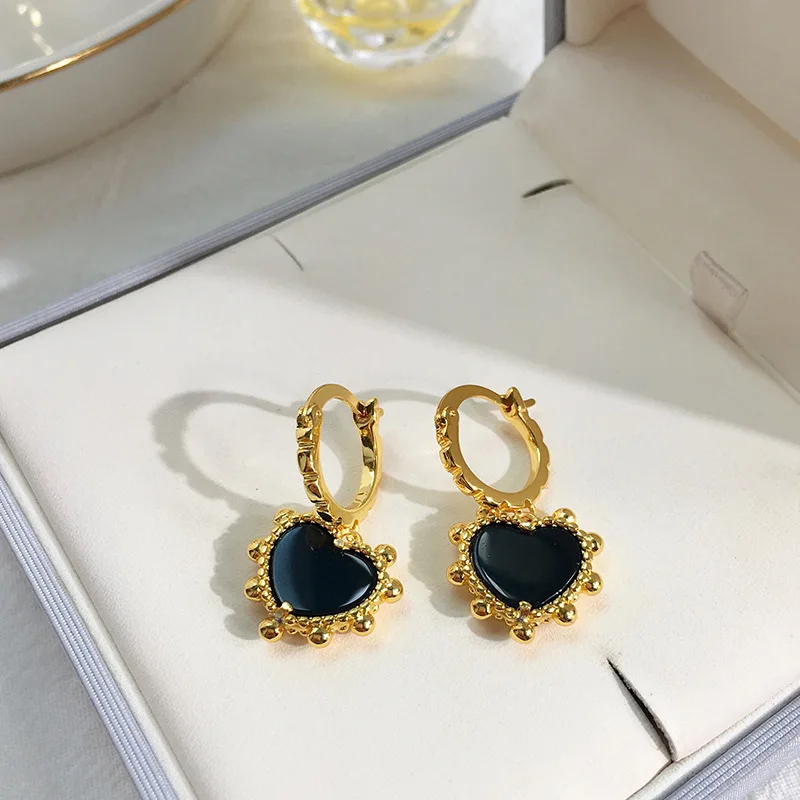 Classic Style Black White Red Blue Green Pink Original Shell Heart Pendant Earrings Gold Buckle Drop Earring for Women