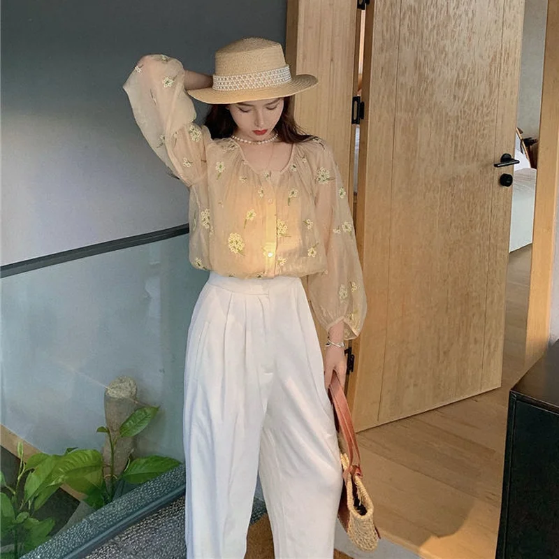 Blouses Women O-Neck Embroidery Apricot Chiffon Fashion Casual Temperament Puff Sleeve College Floral Classy Summer Ins Straight