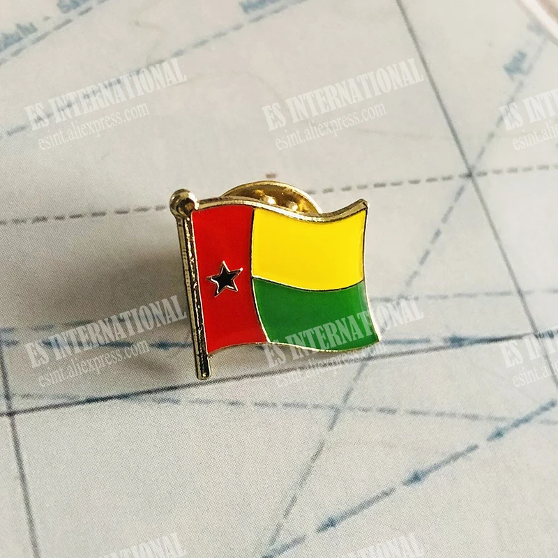 Guinea Bissau National Flag Lapel Pins Crystal Epoxy Metal Enamel Badge Paint Brooch Souvenir Suit  Personality  Commemorative